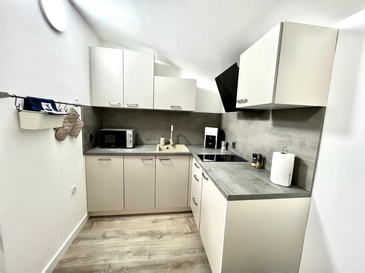Apartman Dino Fazana Luaran gambar