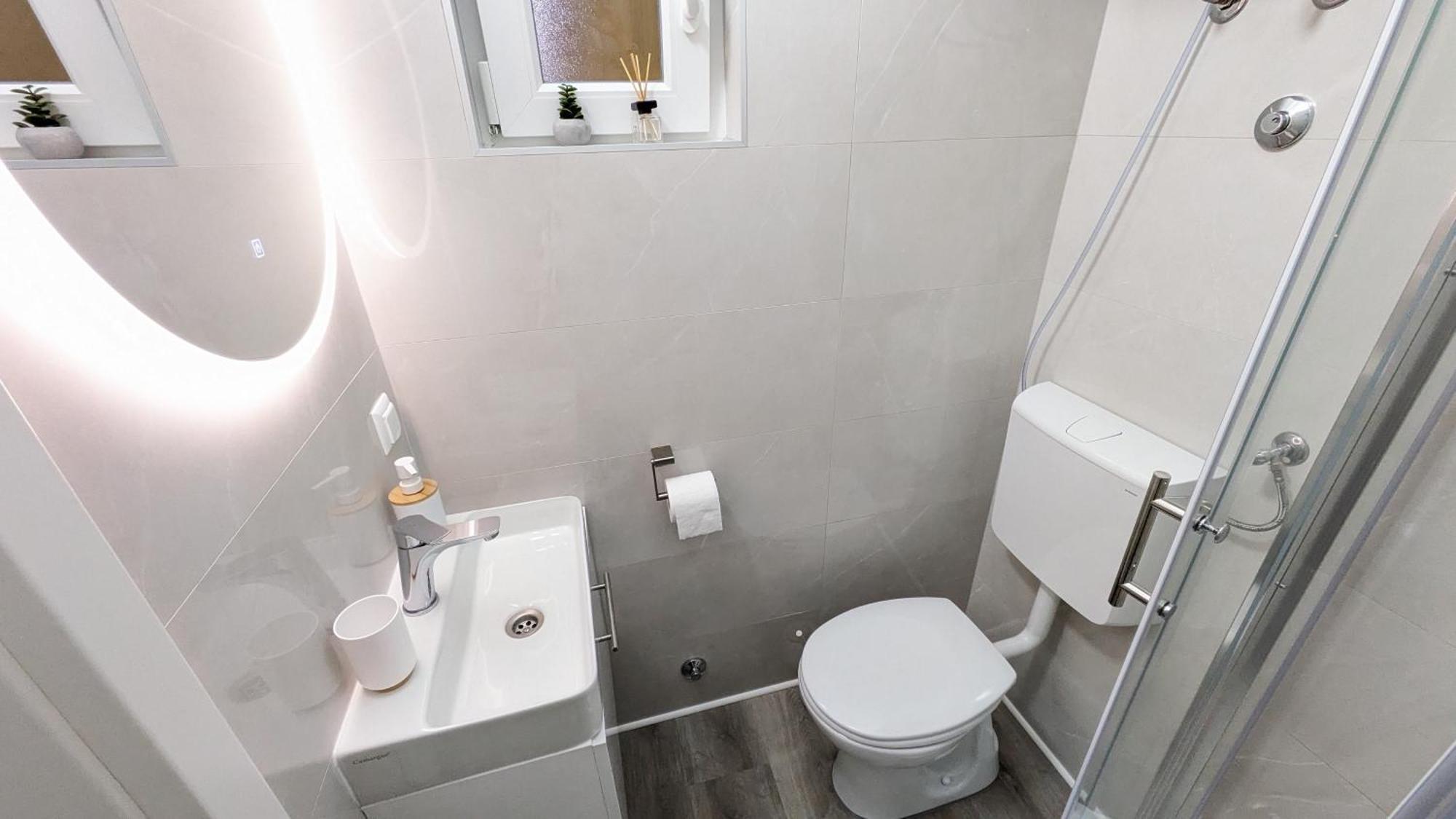Apartman Dino Fazana Luaran gambar
