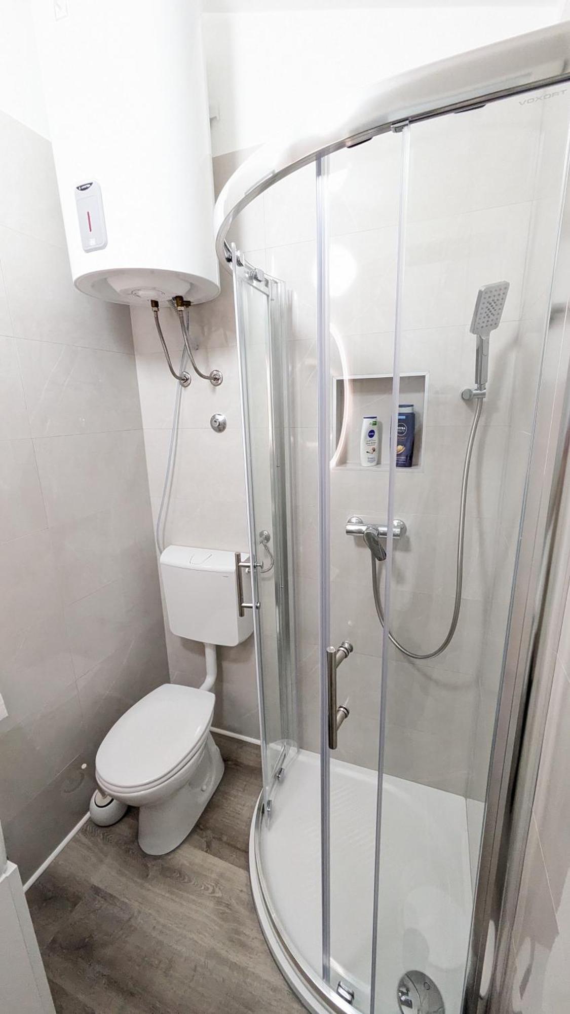 Apartman Dino Fazana Luaran gambar