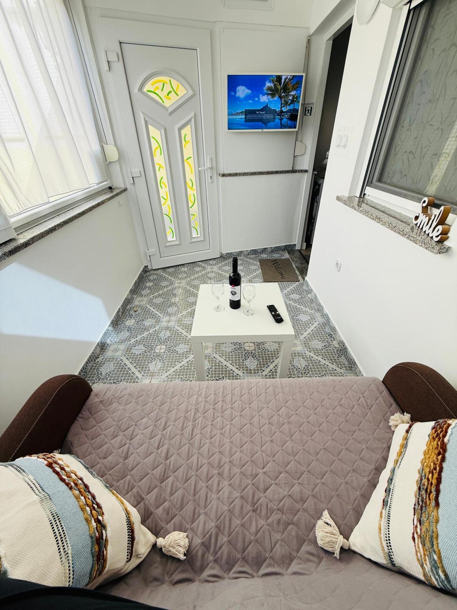 Apartman Dino Fazana Luaran gambar